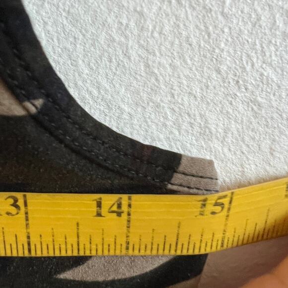 SOLD OUTT - Picture 5 of 5